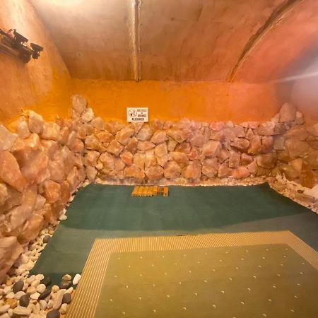 On Hotel Friendship آنغلوس المظهر الخارجي الصورة