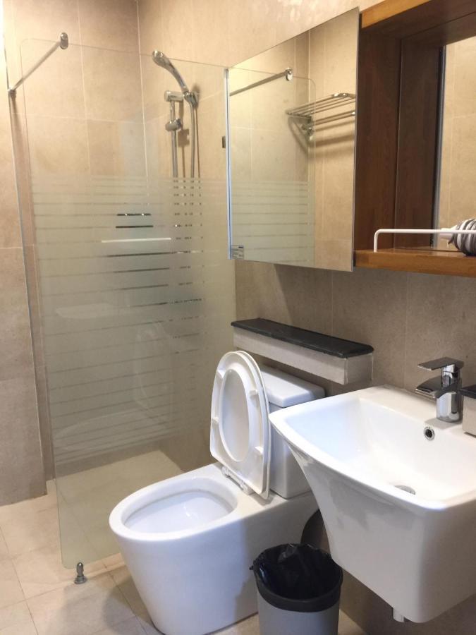 On Hotel Friendship آنغلوس المظهر الخارجي الصورة