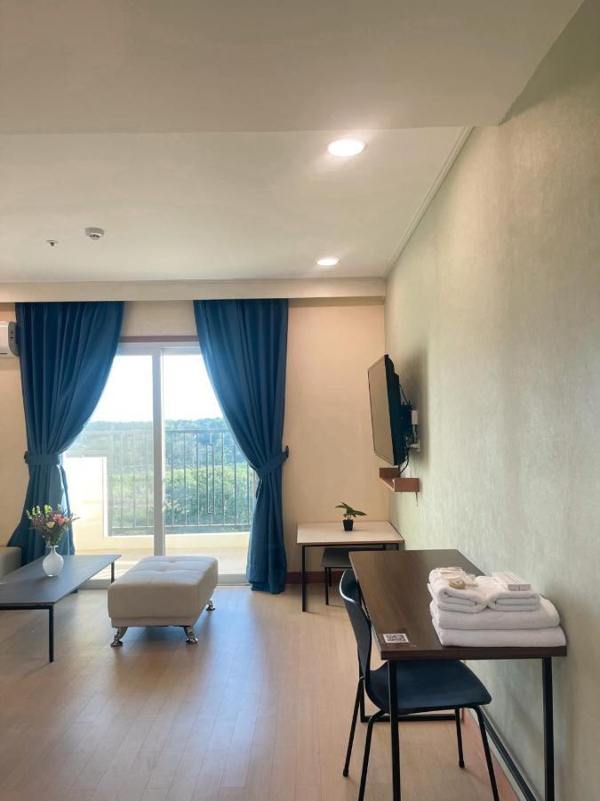 On Hotel Friendship آنغلوس المظهر الخارجي الصورة
