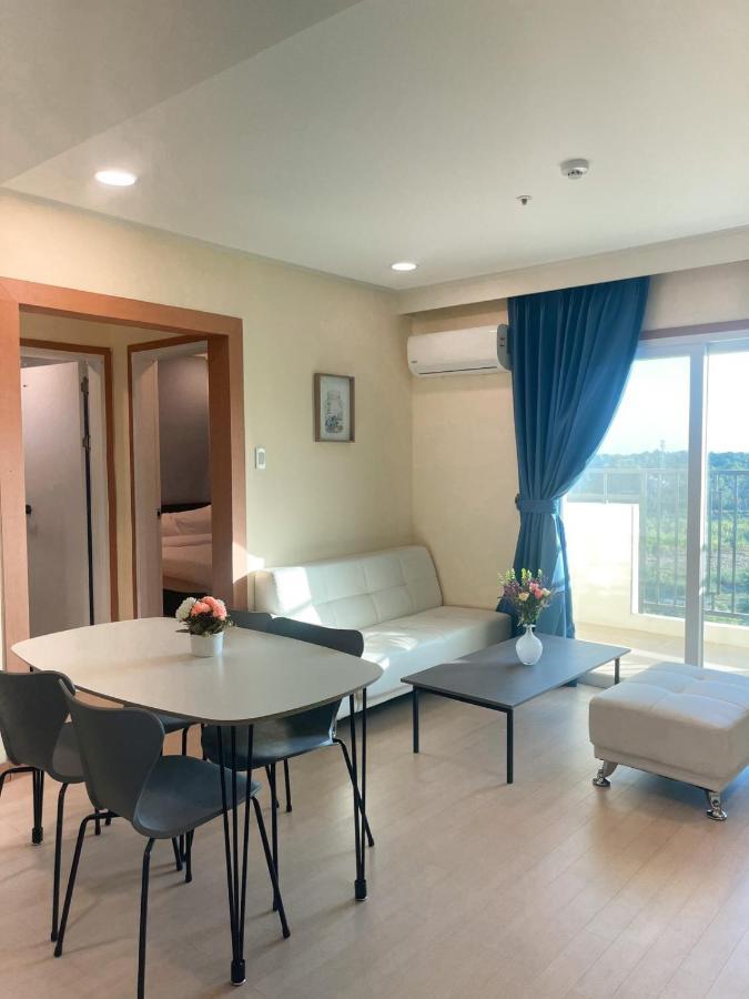 On Hotel Friendship آنغلوس المظهر الخارجي الصورة